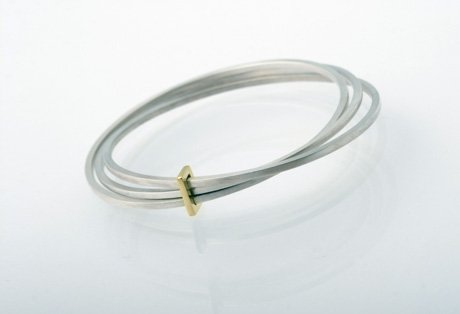 triple link bangle