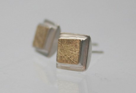 large pyramid studs