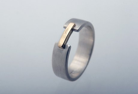 wide bridge ring