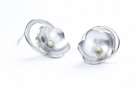 small loop studs