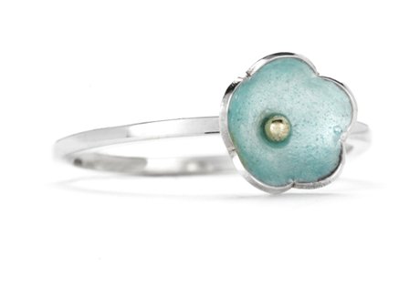 enamel daisy ring-med