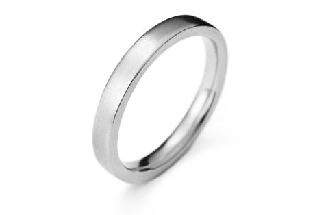 white gold comfort ring