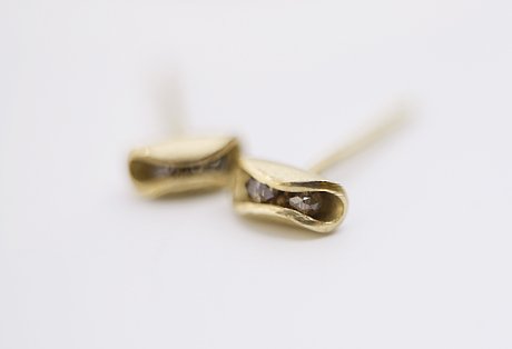 gold and rough cut diamond studs